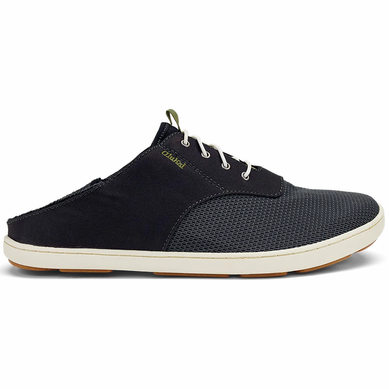 Nohea Moku Lace Street Style