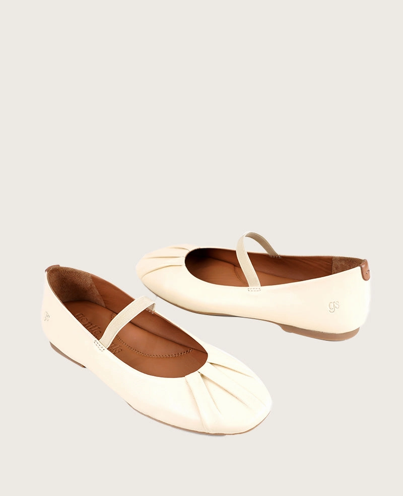 Packable design GENTLE SOULS -  Walden Leather Pleated Toe Mary Jane Flat