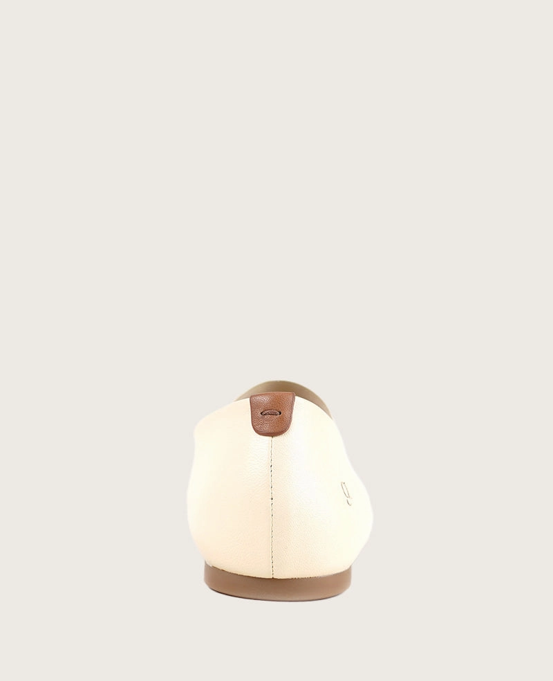 Packable design GENTLE SOULS -  Walden Leather Pleated Toe Mary Jane Flat