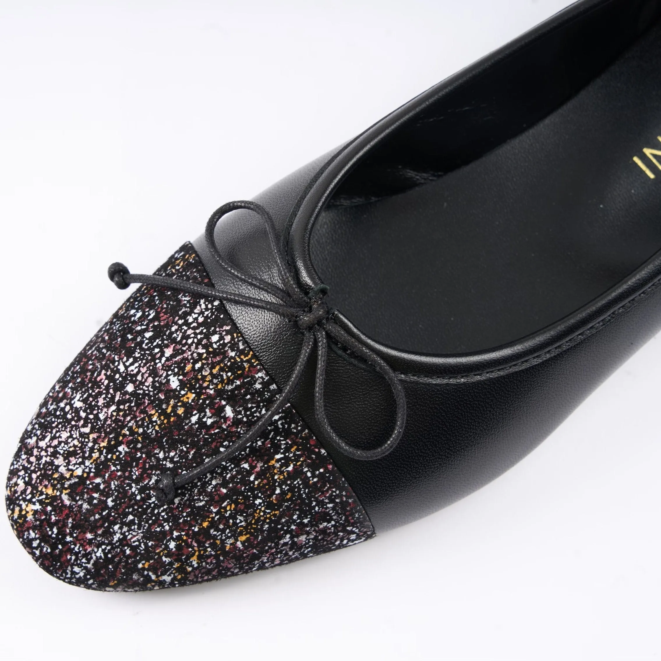 Pointy Toe Como - Black Leather/Rubino Tweed