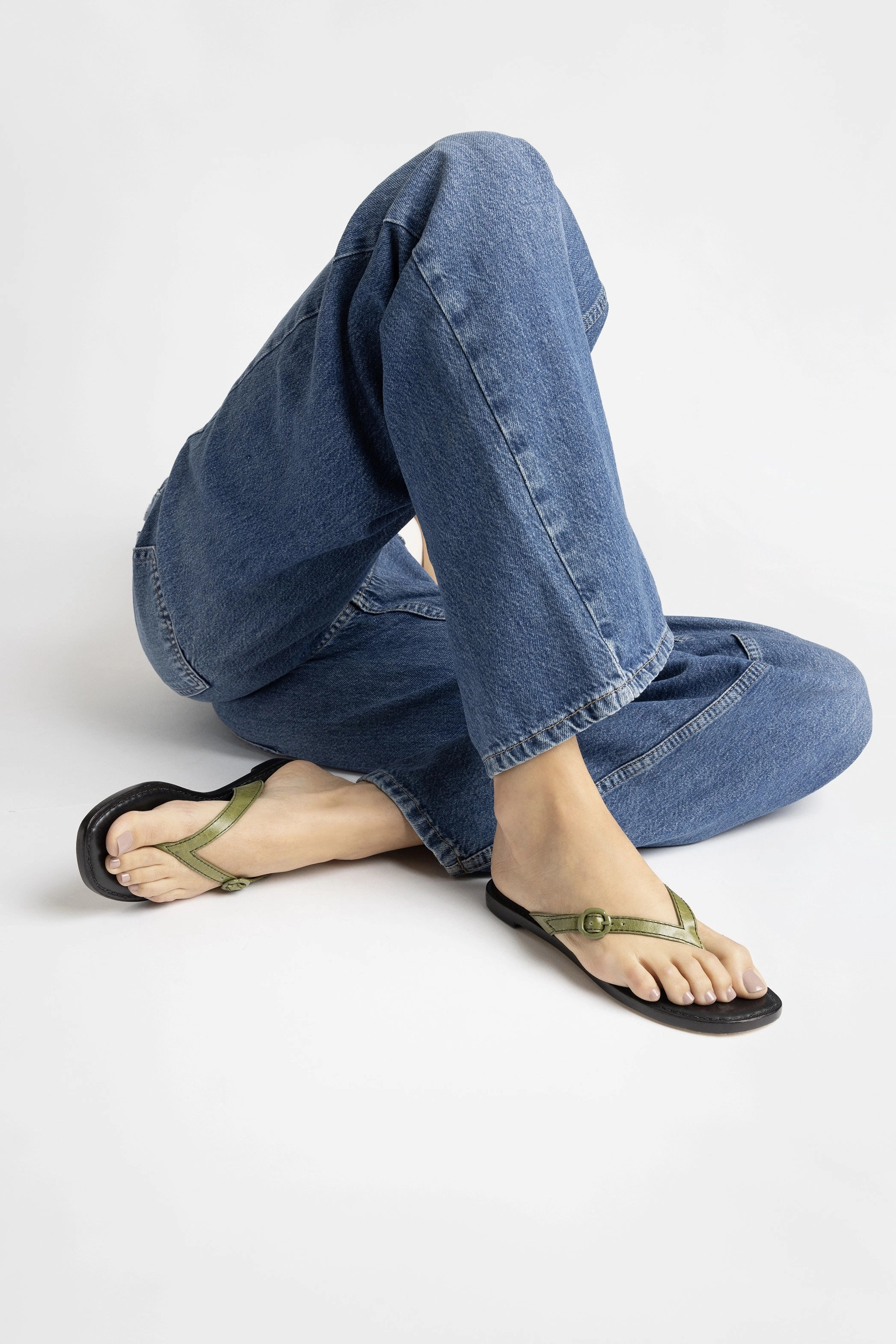 Premium materials Mary Kate Flat Sandal In Seaweed Leather
