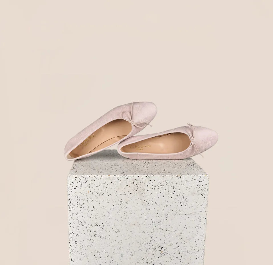 Fashion Forward Design Slip Resistant Soles Como - Rose Wave
