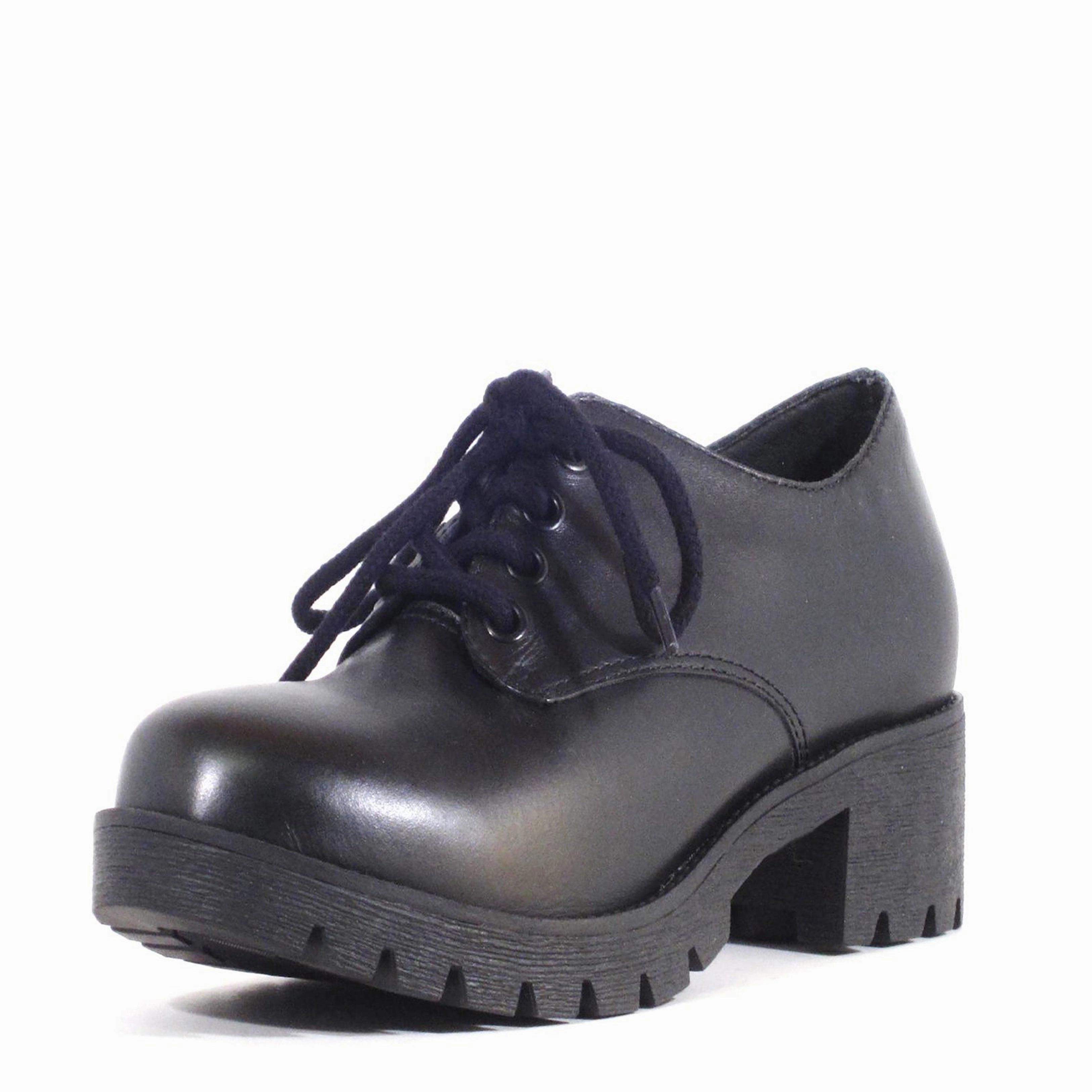 Seamless interior Uptown Lug Sole Oxfords