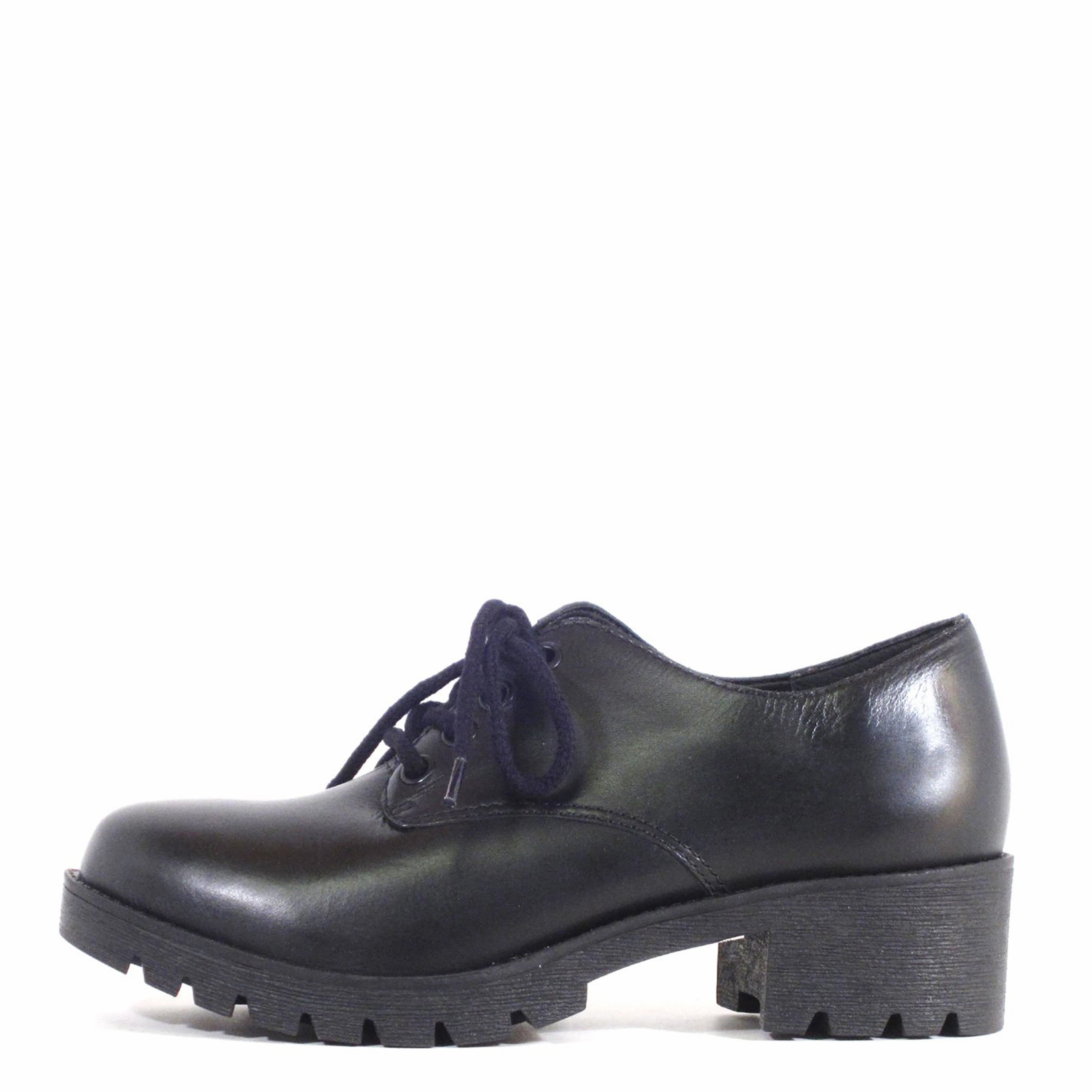 Walk Ready Shoes Uptown Lug Sole Oxfords