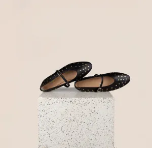 Light Padding Shoes Cori Studs - Black