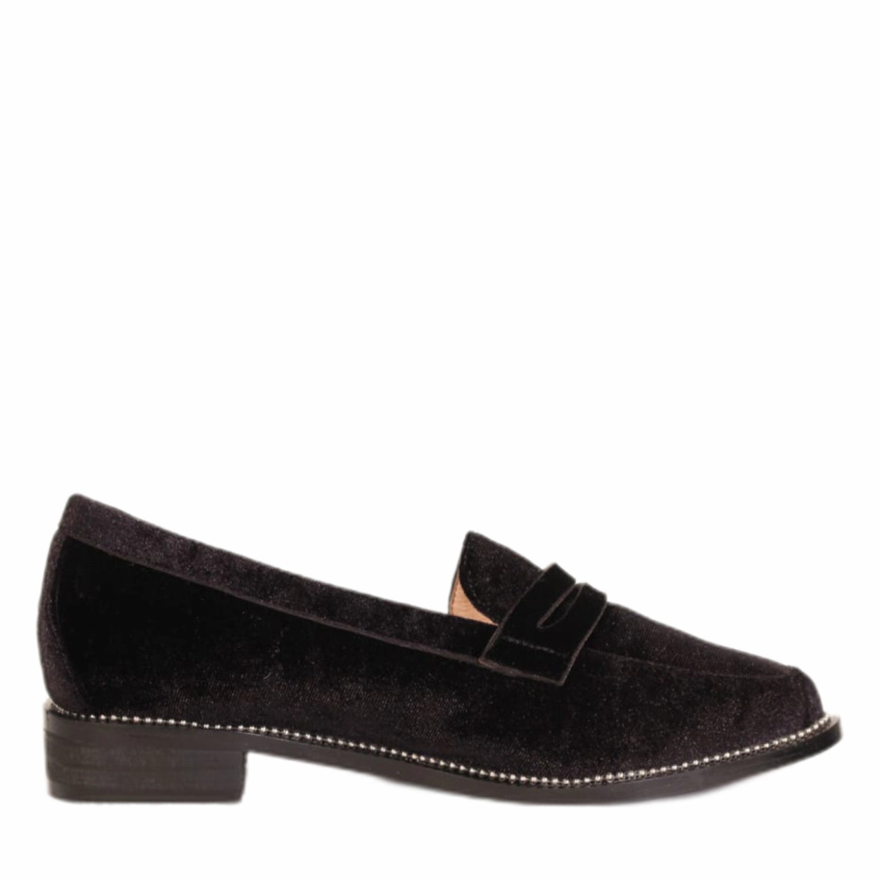 slip-resistant Lea Velvet Loafers