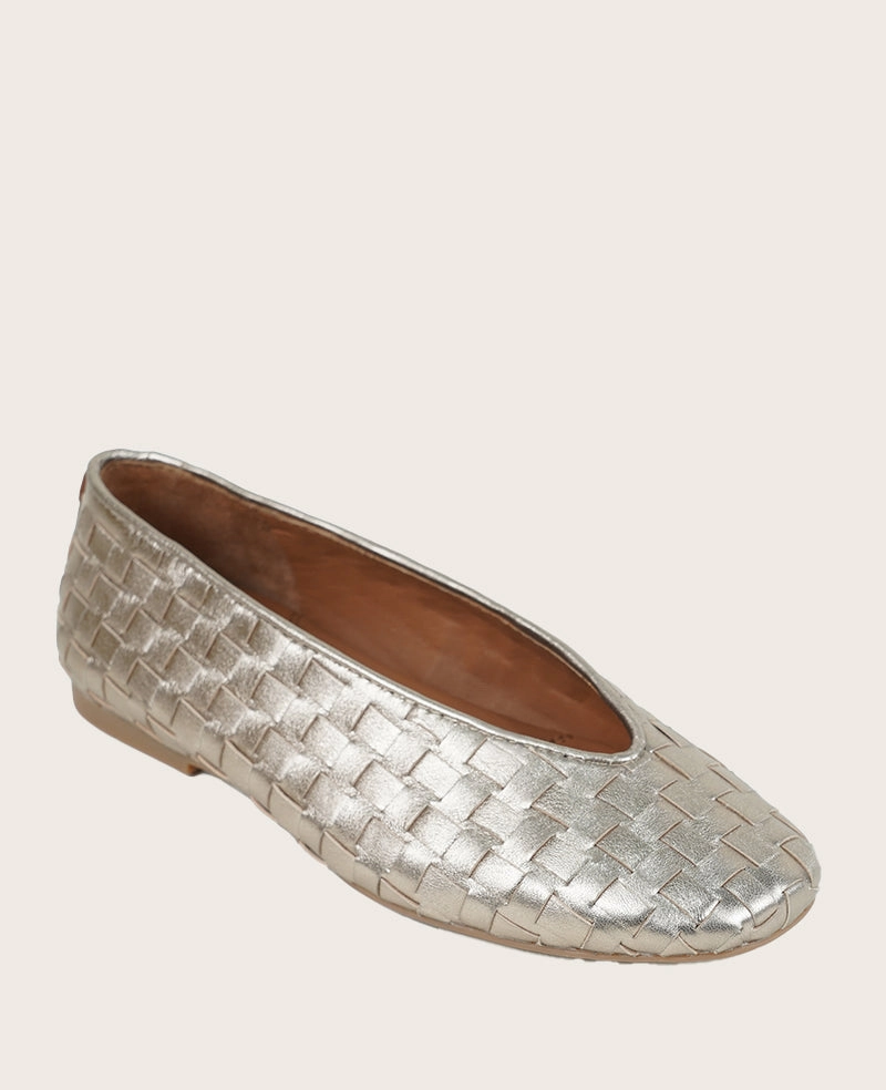 Smart Comfort GENTLE SOULS - Willow Woven Leather Flat