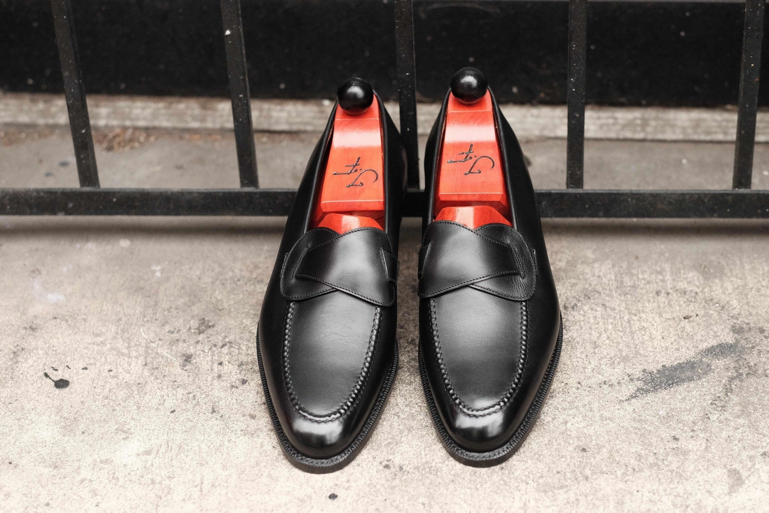 Sophisticated Design Hawthorne - Black Calf