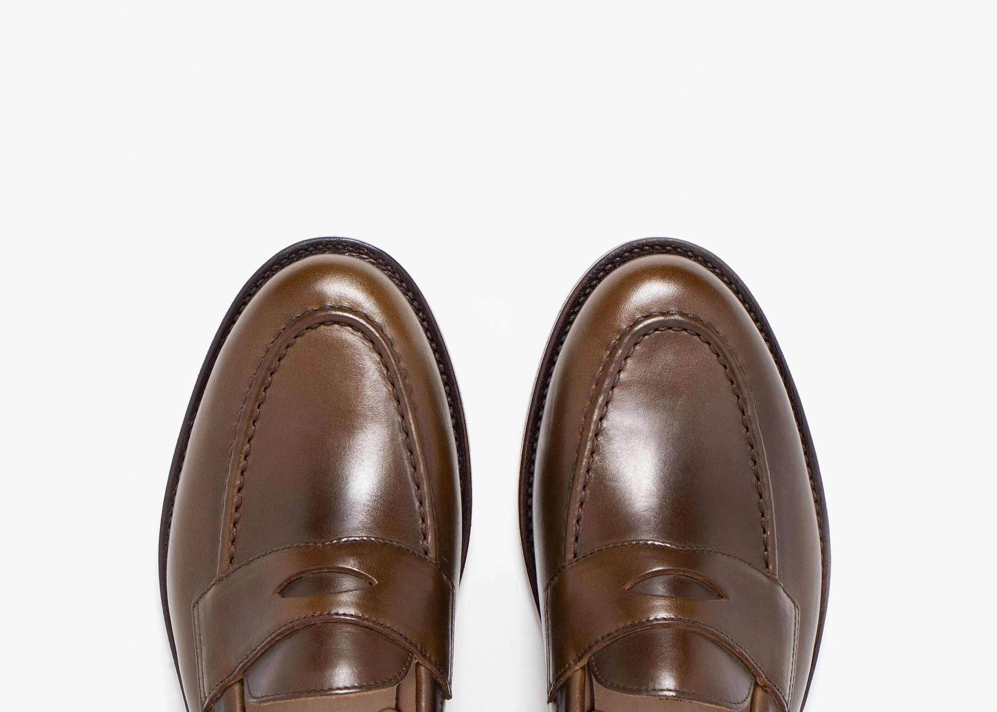 Stain-Resistant Traveler Penny Dark Olive Chromexcel
