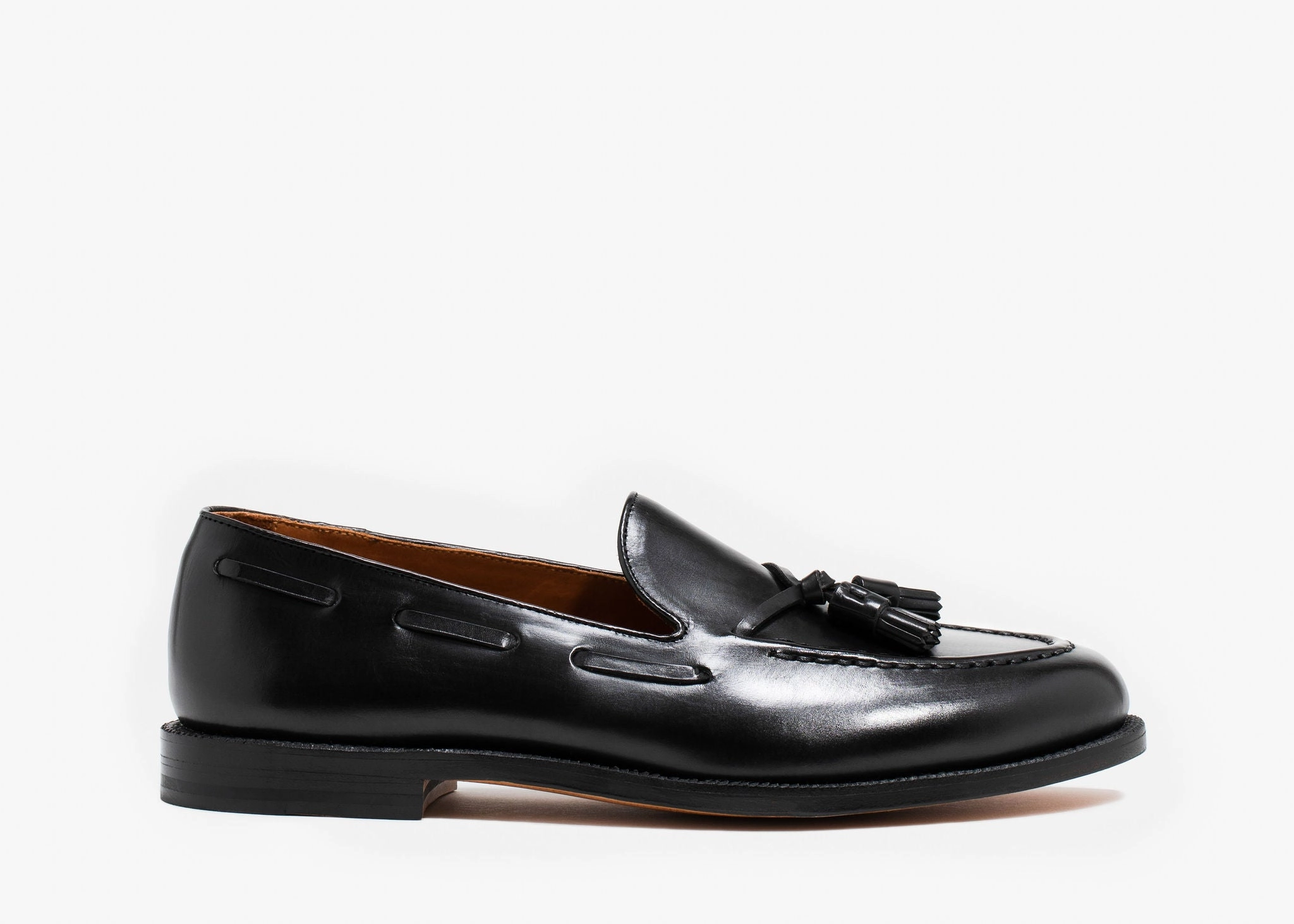 Chic Appearance Tassel Loafer Black Calf