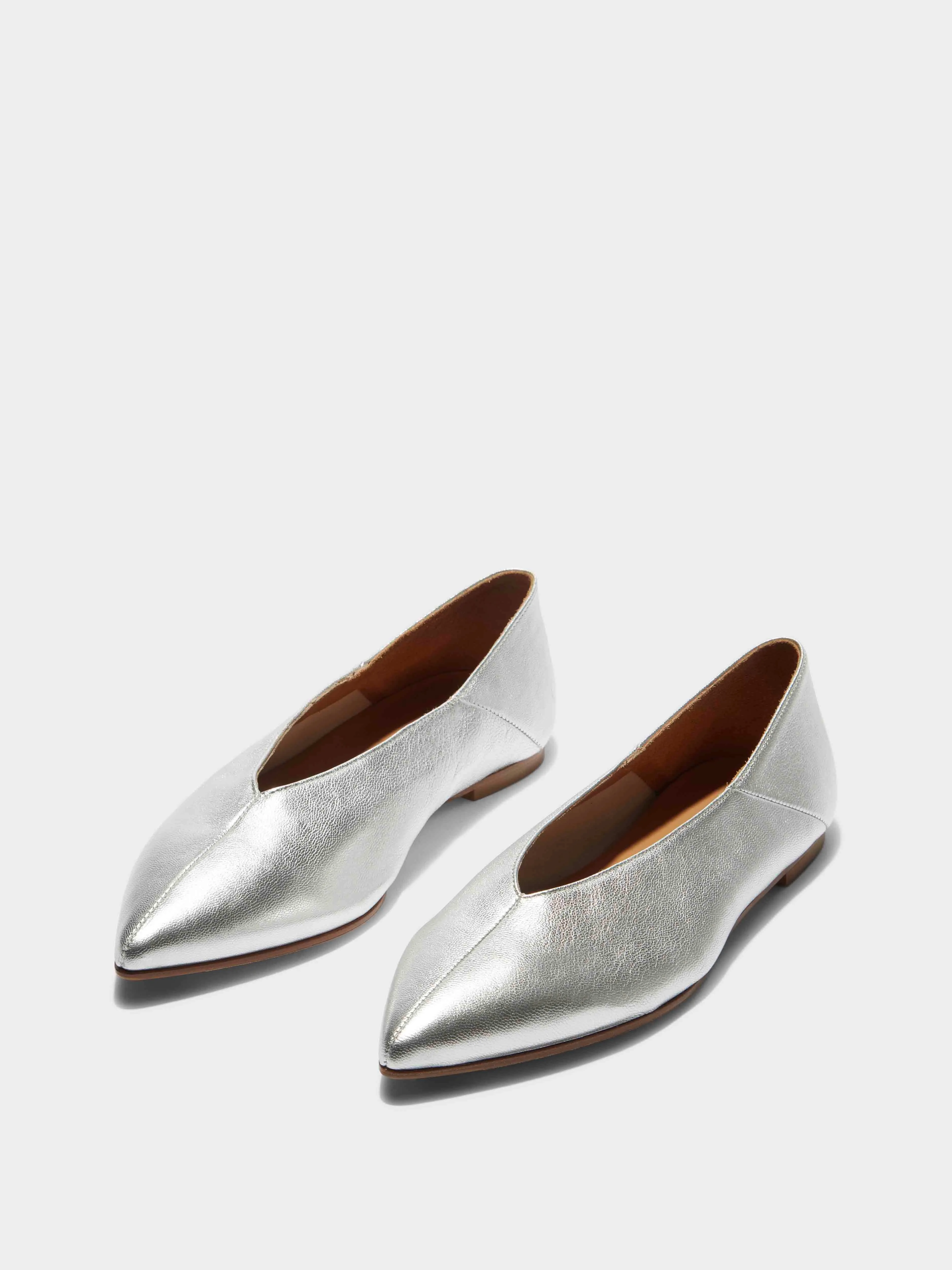Travel Light Moa Pointed-Toe Flats