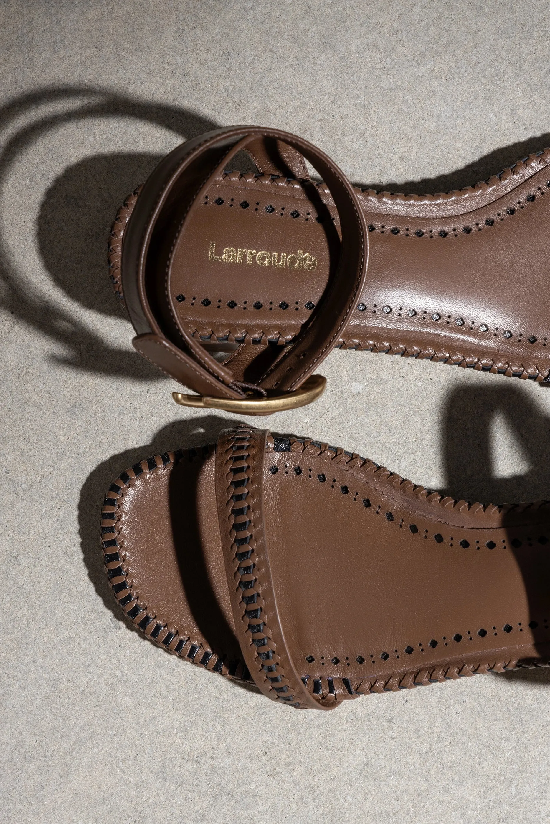Trend Walk Verona Flat Sandal In Burnt Umber Leather