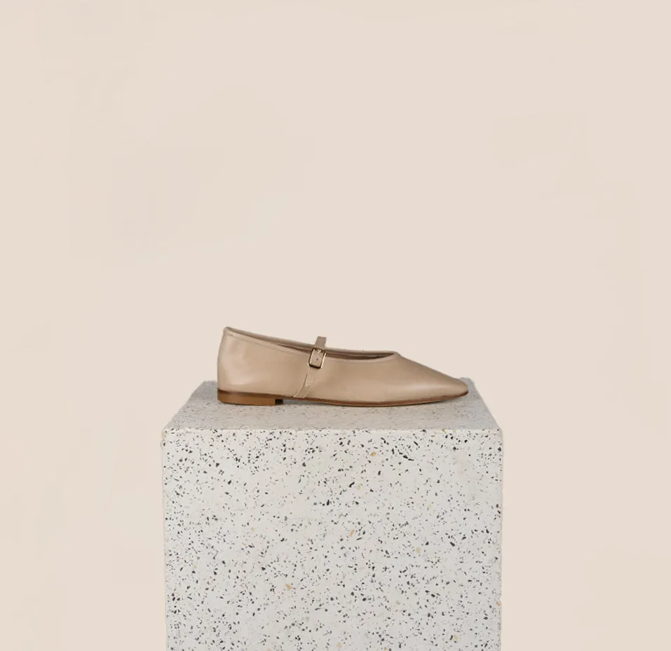 Cori - Cream Sleek Profile Shoes Day-To-Night Shoes