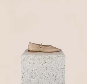 Cori - Cream Sleek Profile Shoes Day-To-Night Shoes