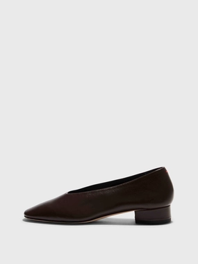 Delia Low-Heeled Ballet Pumps Versatile Construction Fashionable Functional Shoes