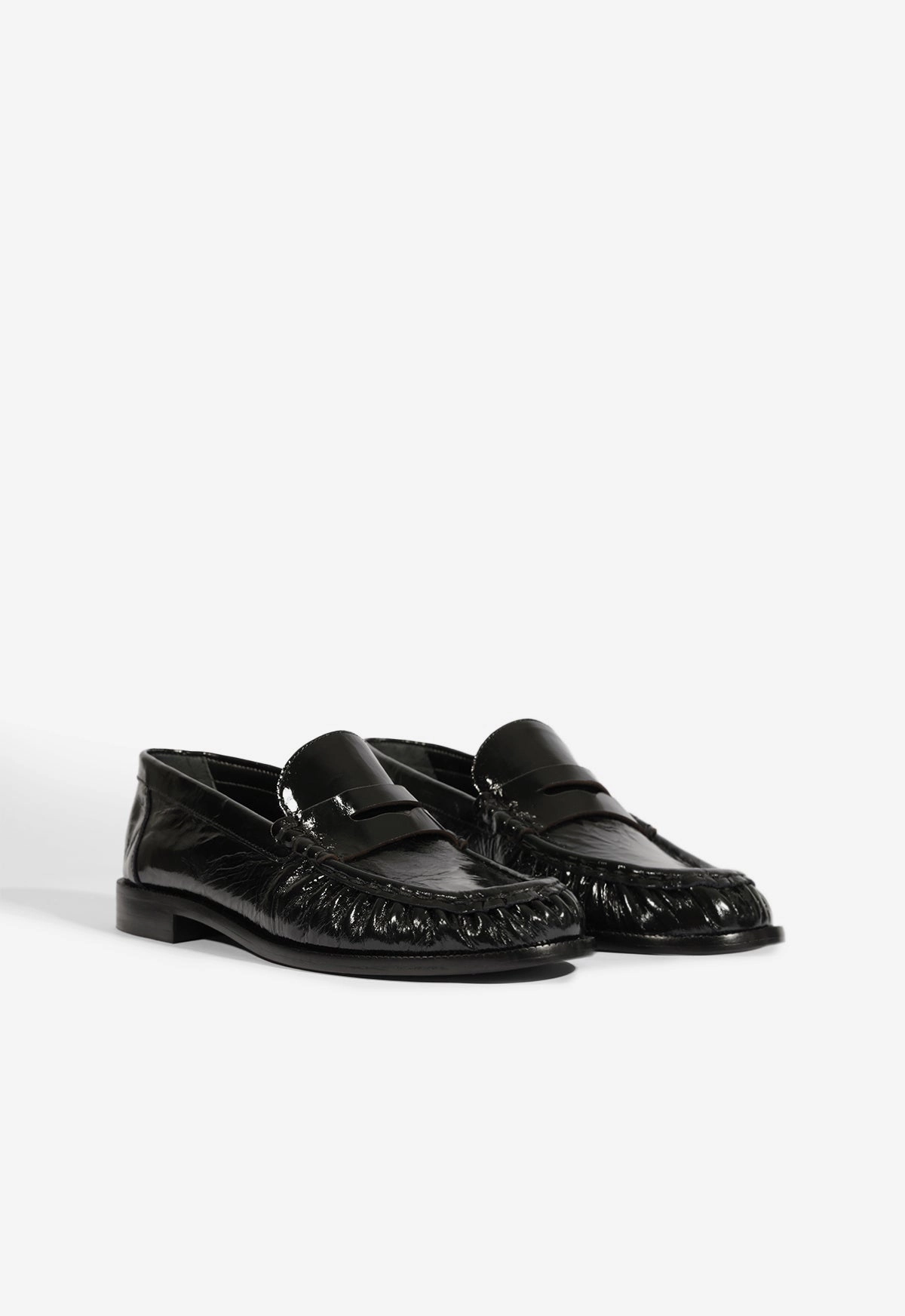 Tyche Patent Flat Sleek Finish