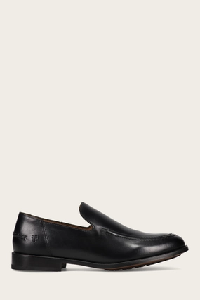 Wearable Style Monochrome Style Tyler Venetian
