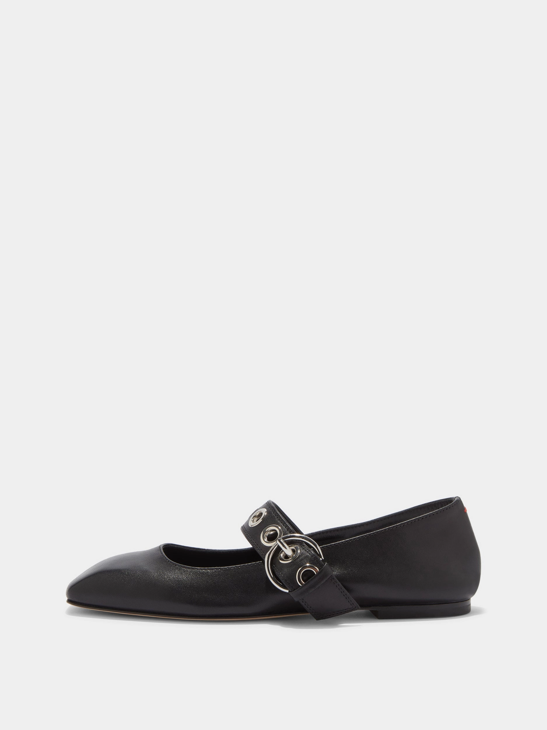 Uma Eyelet Leather Mary-Janes Flats Trendy Look Fashionable Functional Shoes
