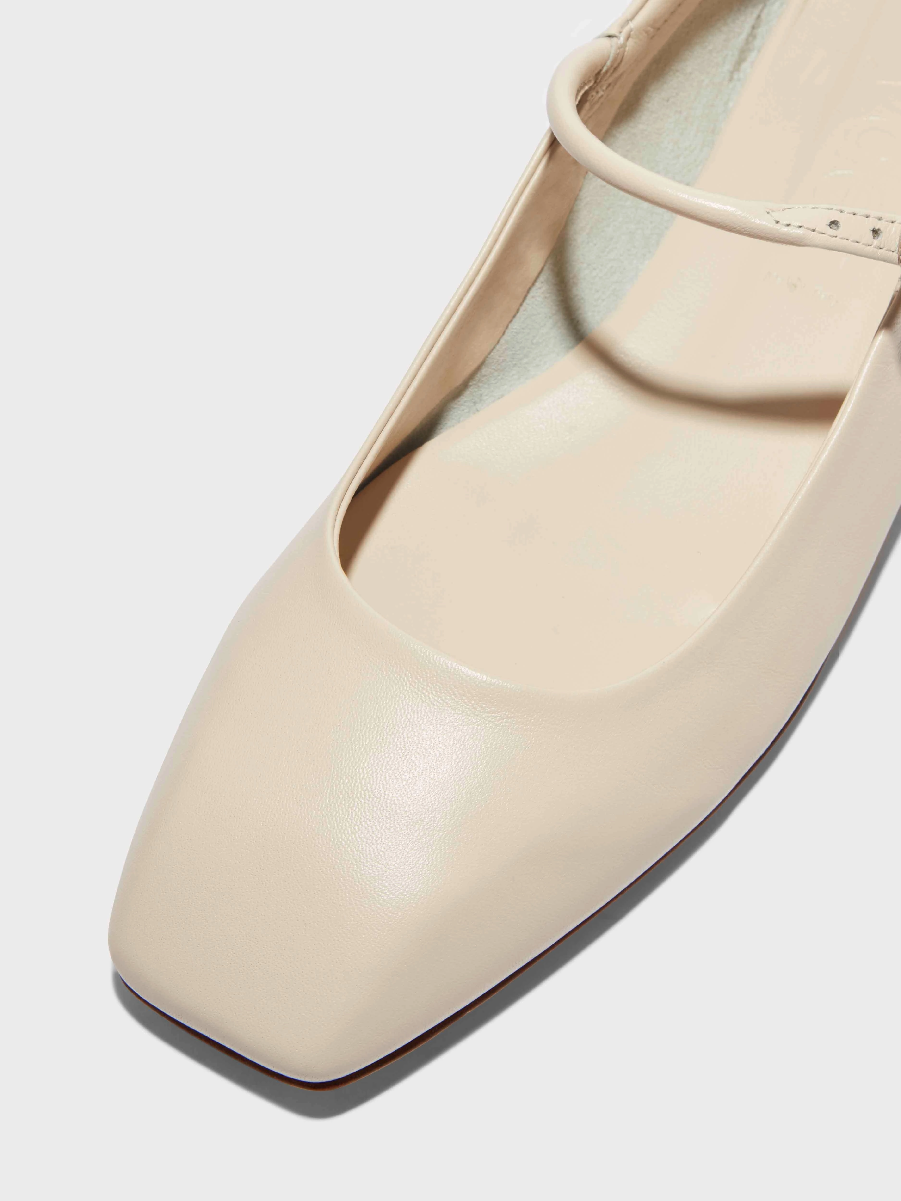 Uma Mary-Jane Flats Casual Style