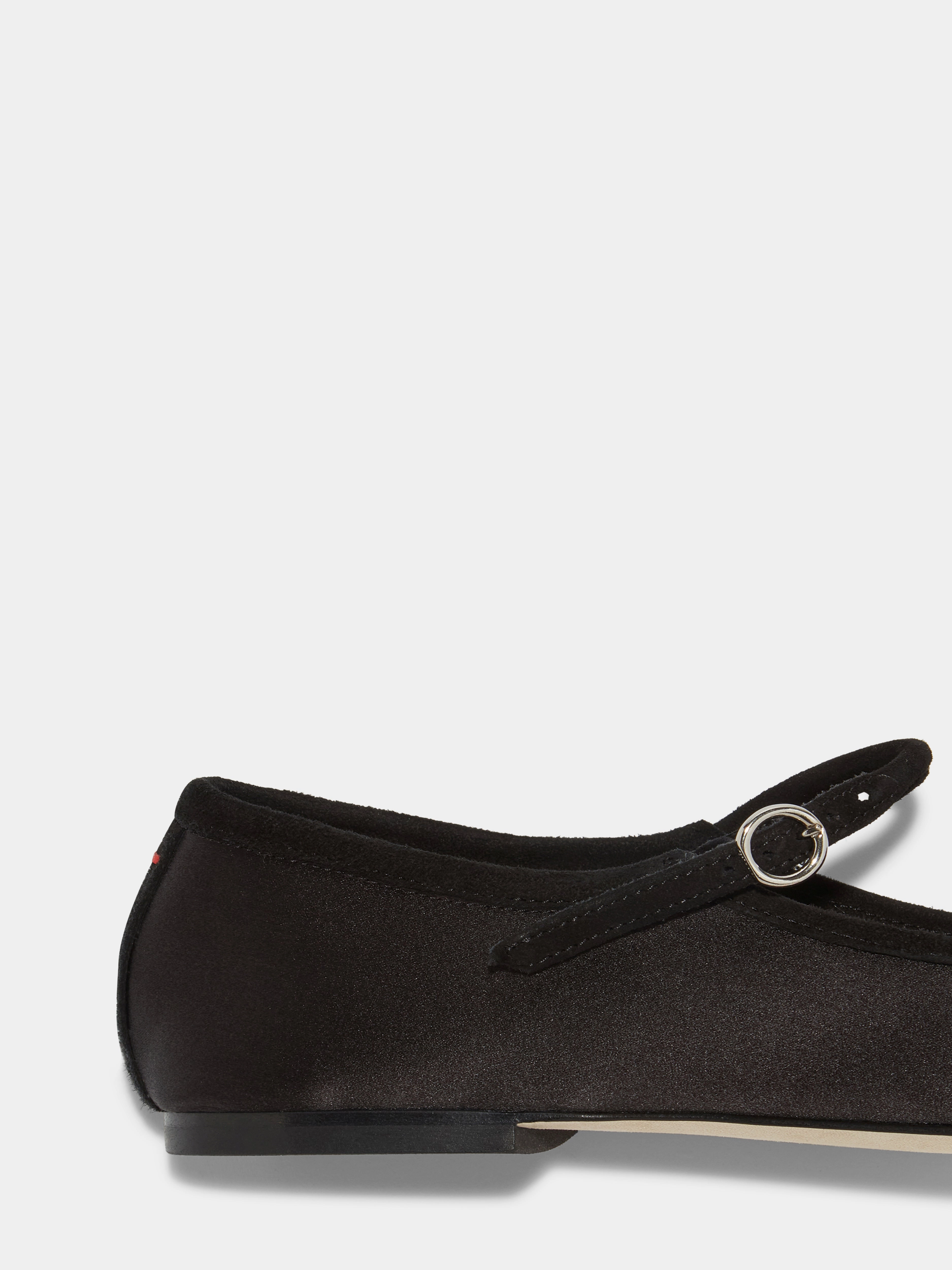Uma Satin Toe-Cap Mary-Jane Flats Sleek Fit