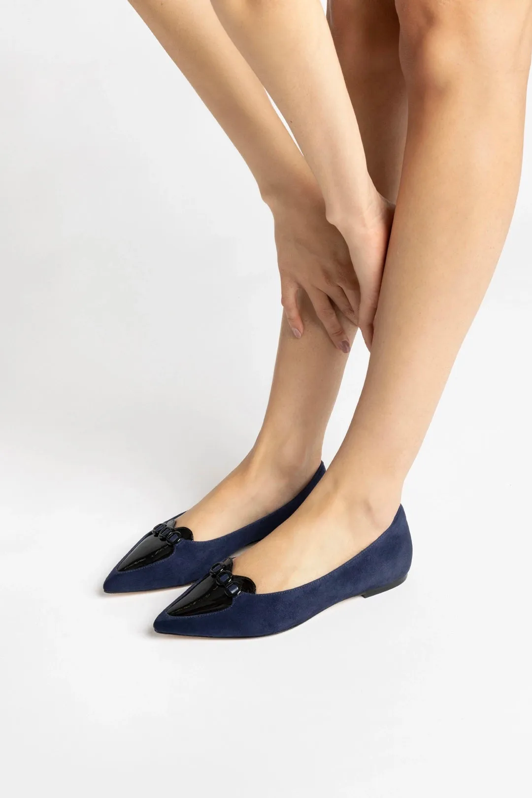 Versatile Look Audrey Flat In Navy Suede