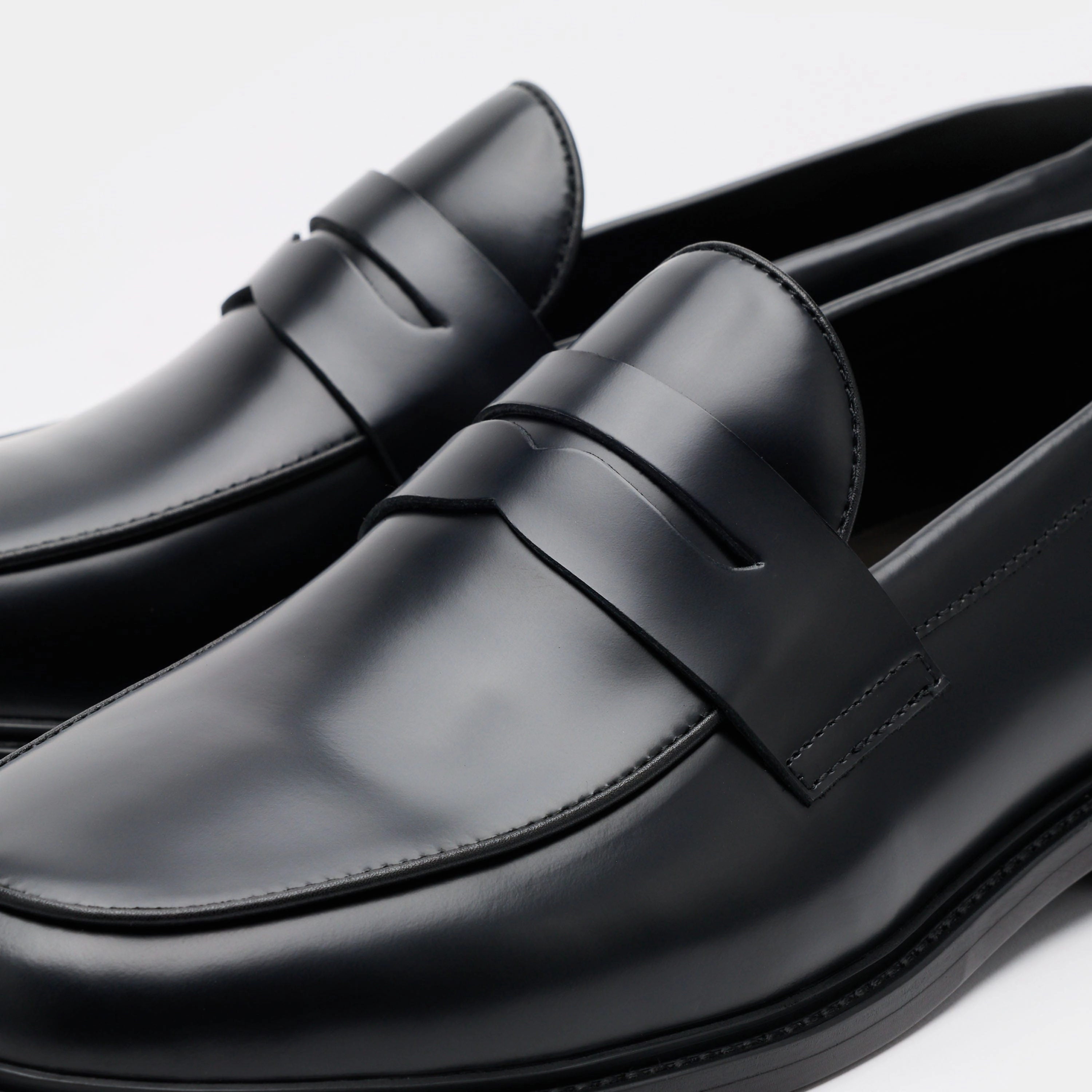 Versatile Wear Calum Black Calf Leather Penny Loafers