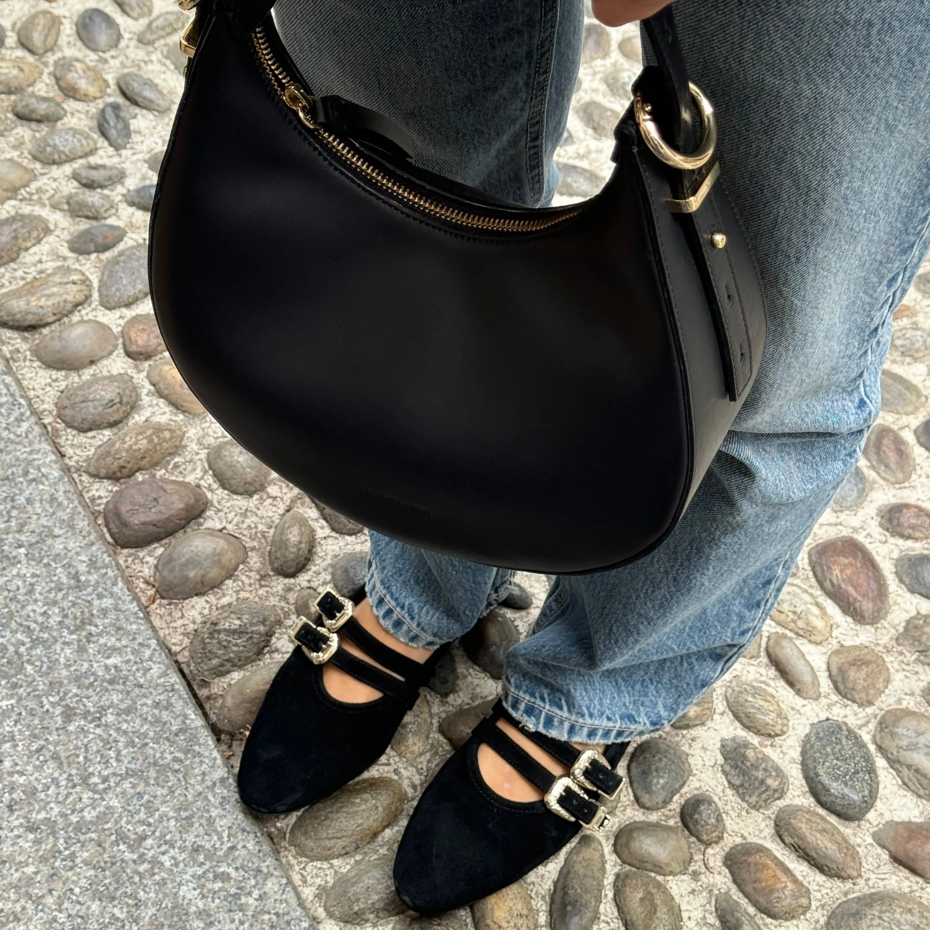 Walk Easy Udine Black Suede