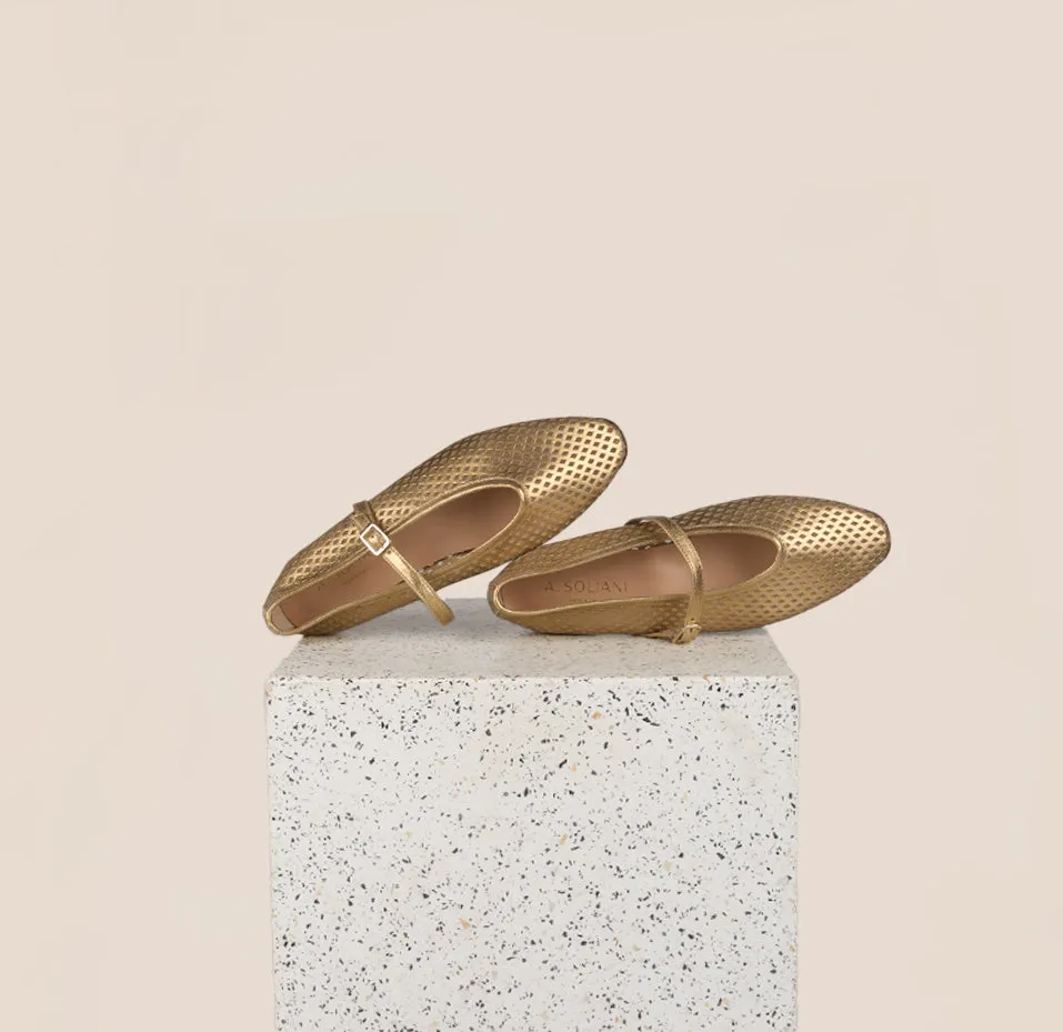Walking Essential Cori - Perforated Gold Foil