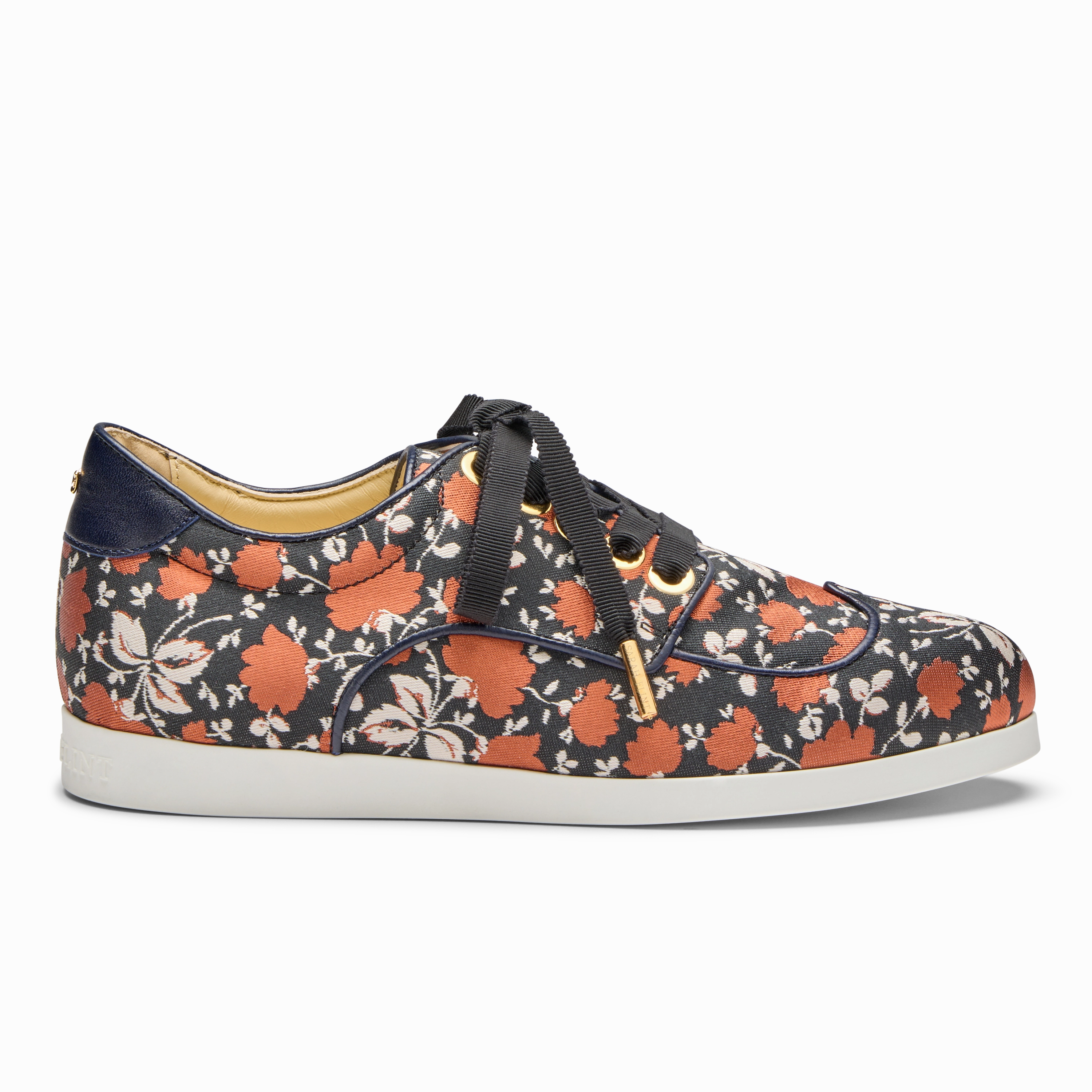 Wanderlust Oxford Road-Tested Durability Easy Slip