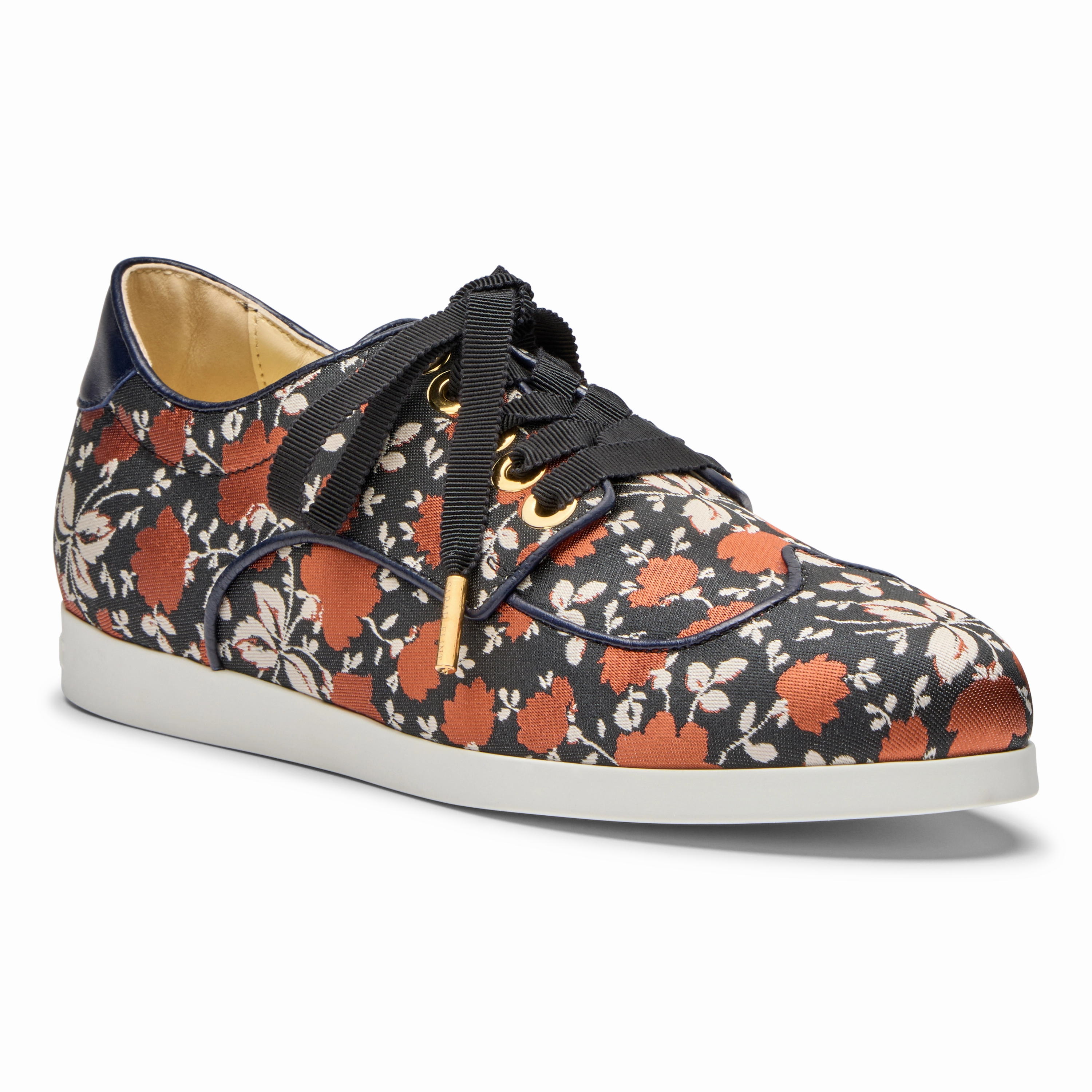 Wanderlust Oxford Casual Design