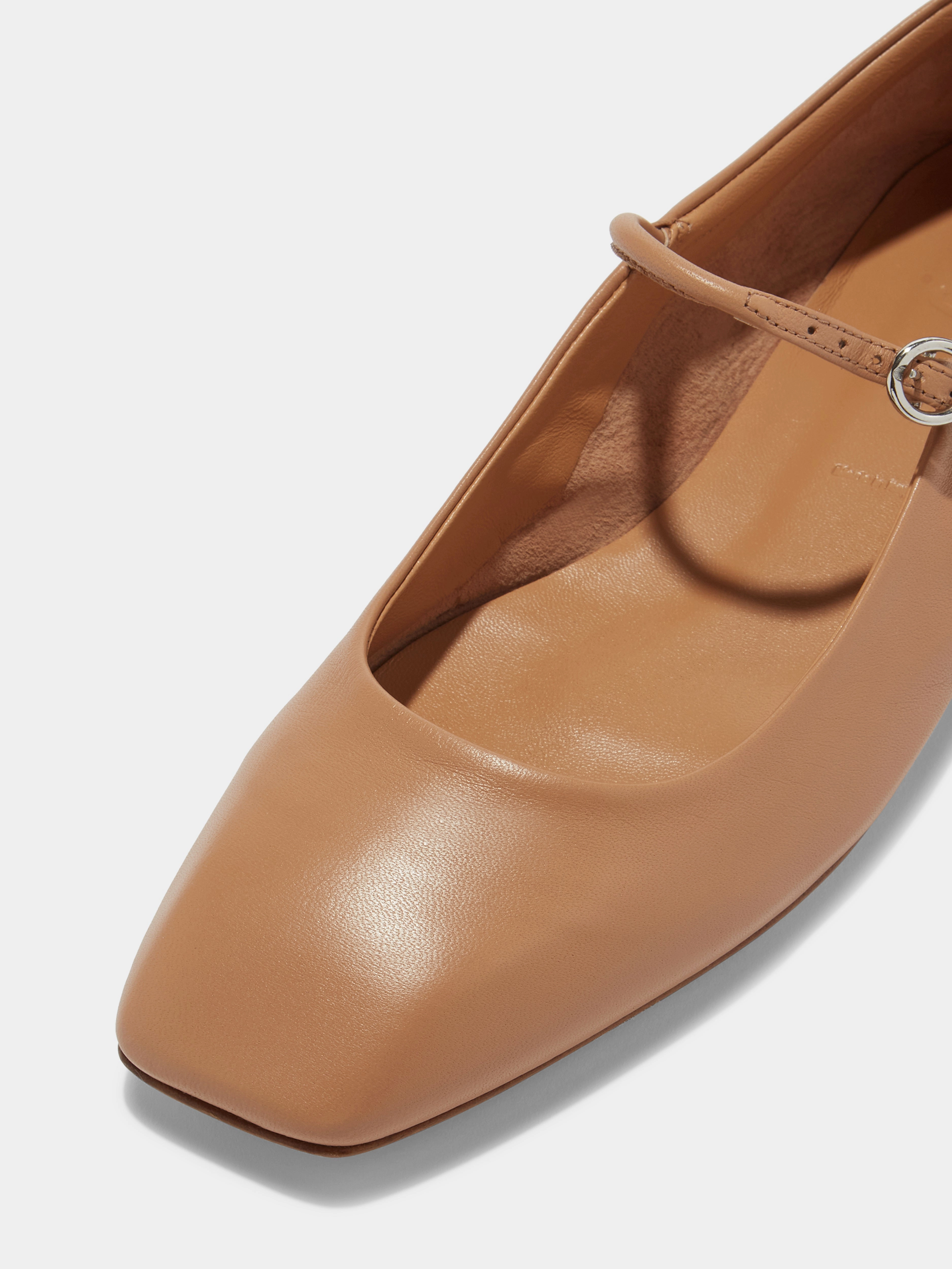 Weekend Ready Uma Mary-Jane Flats