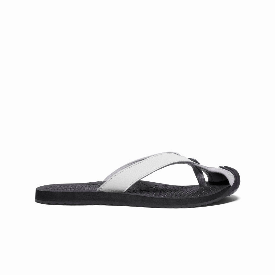 Work Leisure Date Outfit Women's Barbados Flip-Flop  |  Vapor/Black