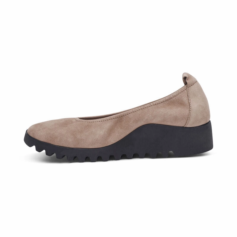 WOMEN'S BRIANNA Fashionable Shoes
