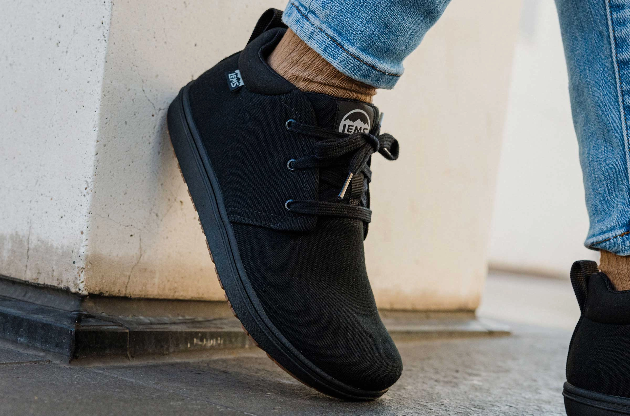 Women's Chukka Grip Non-Slip Design
