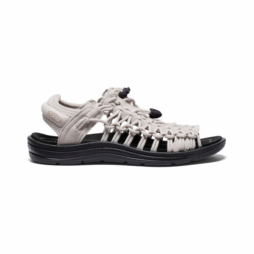 Women's UNEEK II Open-Toe Sneaker  |  Silver Birch/Black Relaxed Walk Breathable Lining