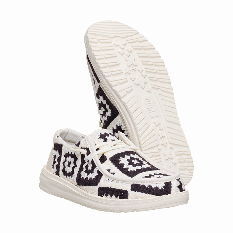 Women's Wendy Cottage Crochet Black/Multi Quick Glide-Step